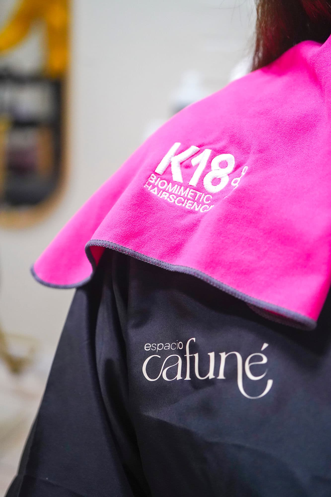 Capa branded Espacio Cafuné con K18